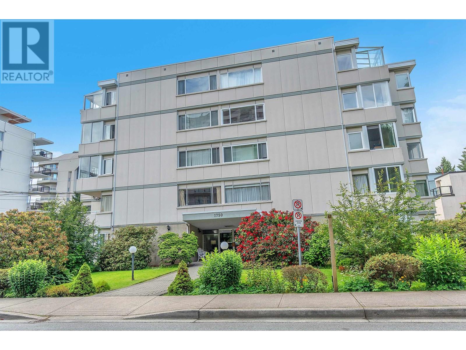 Property at 306 1750 ESQUIMALT AVENUE image 1