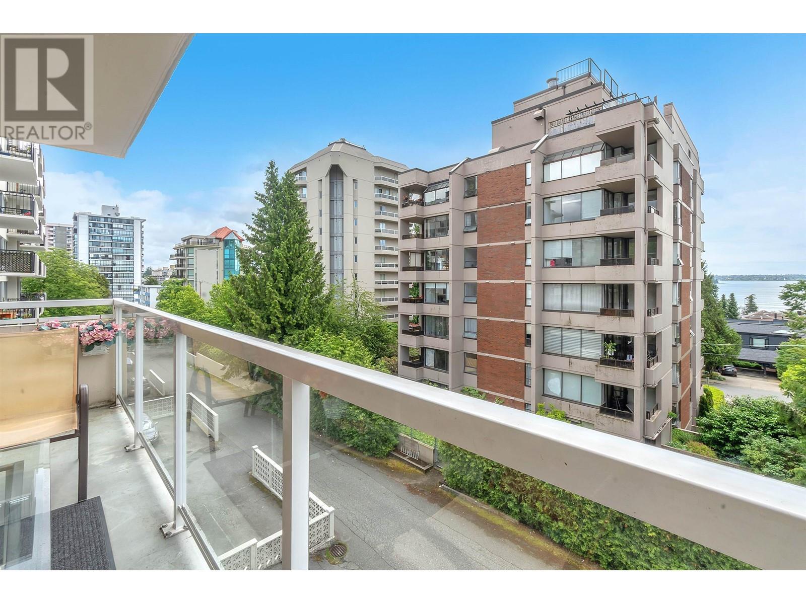 306 1750 Esquimalt Avenue, West Vancouver, British Columbia  V7V 1R8 - Photo 26 - R2937519