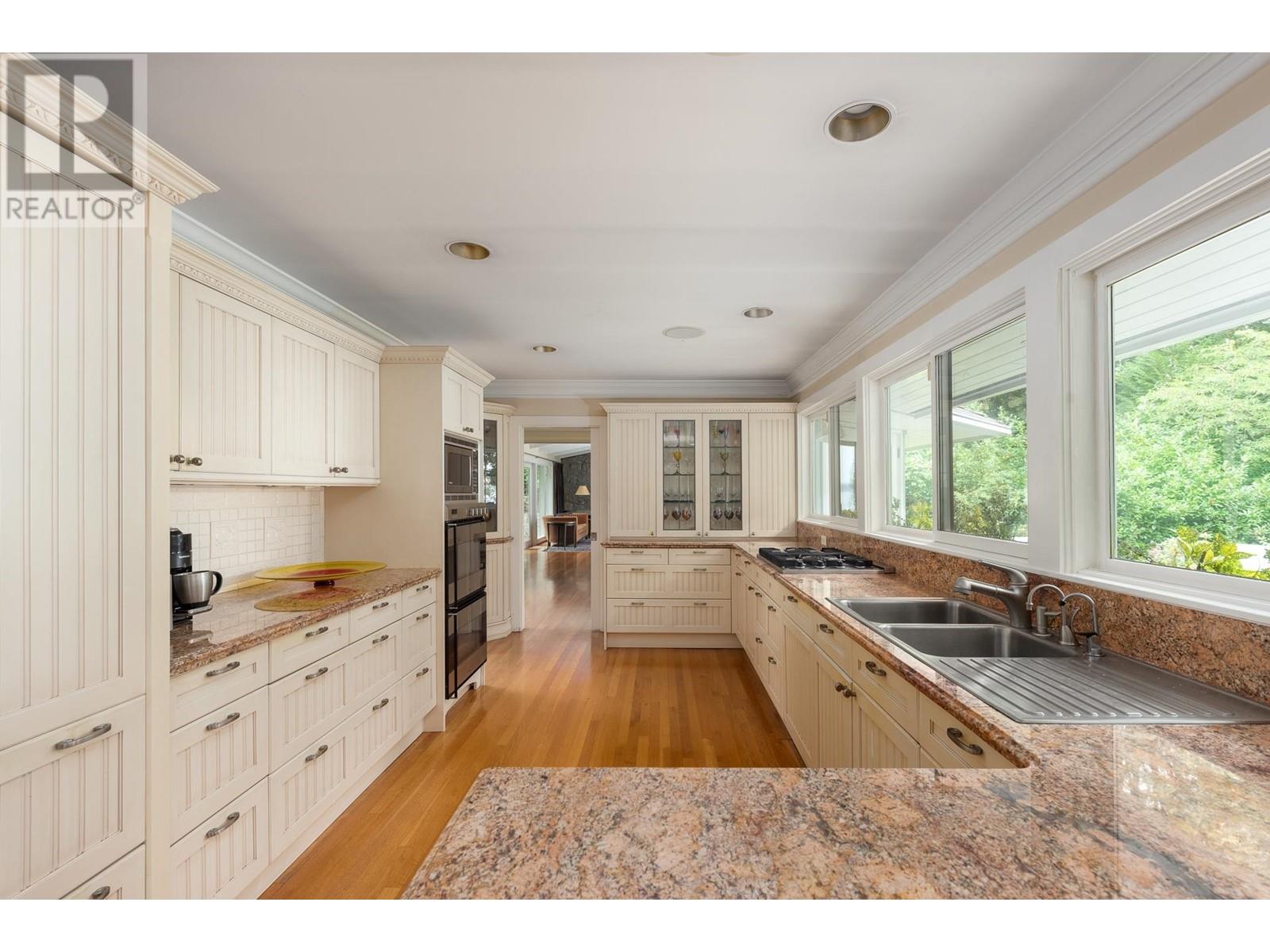 4708 Dogwood Lane, West Vancouver, British Columbia  V7W 1J1 - Photo 16 - R2937480