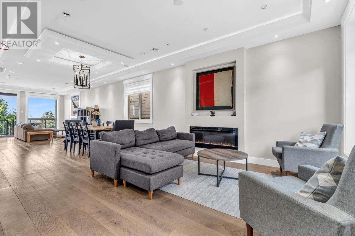 Property at 175 DELTA AVENUE image 3
