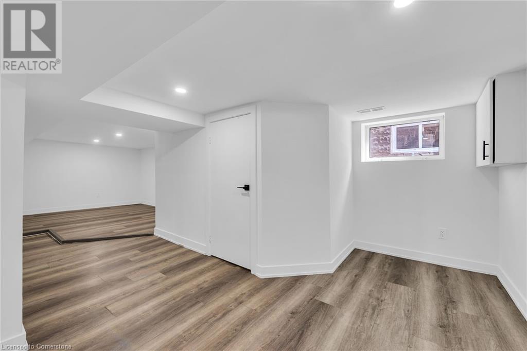 21 Weir Street S, Hamilton, Ontario  L8K 3A3 - Photo 23 - 40667128