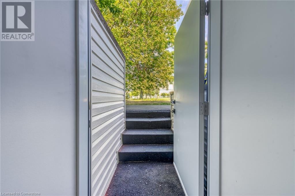 21 Weir Street S, Hamilton, Ontario  L8K 3A3 - Photo 29 - 40667128