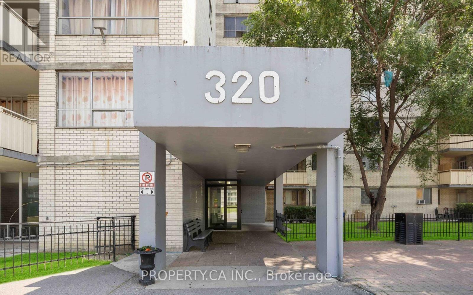 216 - 320 Dixon Road, Toronto, Ontario  M9R 1S8 - Photo 1 - W9461766