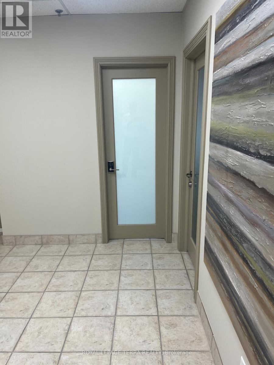 7 - 53 Woodstream Boulevard, Vaughan, Ontario  L4L 7Y8 - Photo 2 - N9420262