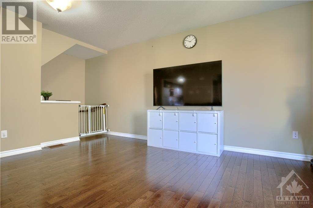 2092 Madrid Avenue, Ottawa, Ontario  K2J 0K4 - Photo 6 - X9523723