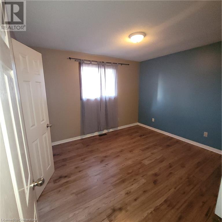 120 Union Street S, Cambridge, Ontario  N3H 2H1 - Photo 4 - 40659012