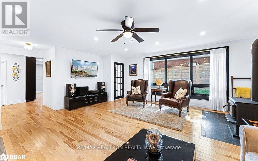 6 Mill Street E, Springwater, Ontario  L0L 1V0 - Photo 12 - 40661262