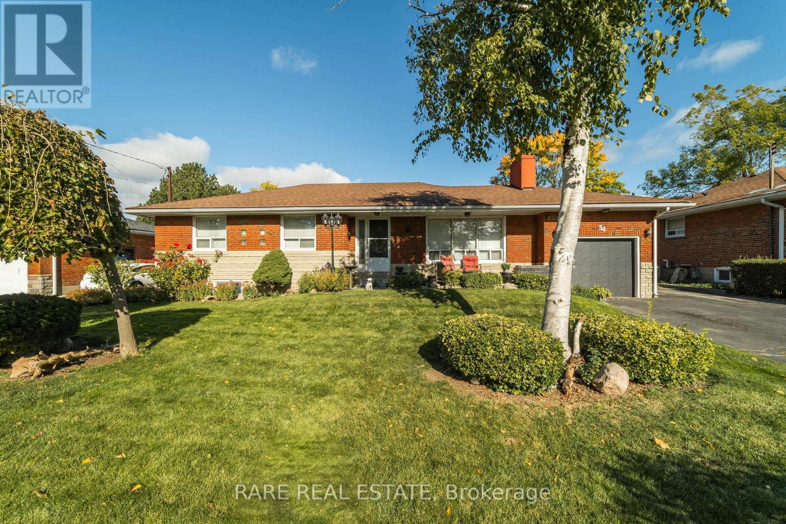 34 MEADOWACRES DRIVE, Toronto, Ontario