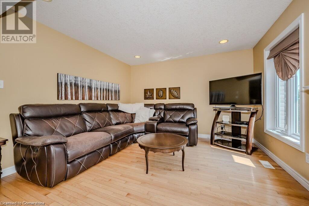 134 Apple Ridge Drive, Kitchener, Ontario  N2P 2S7 - Photo 19 - 40667247