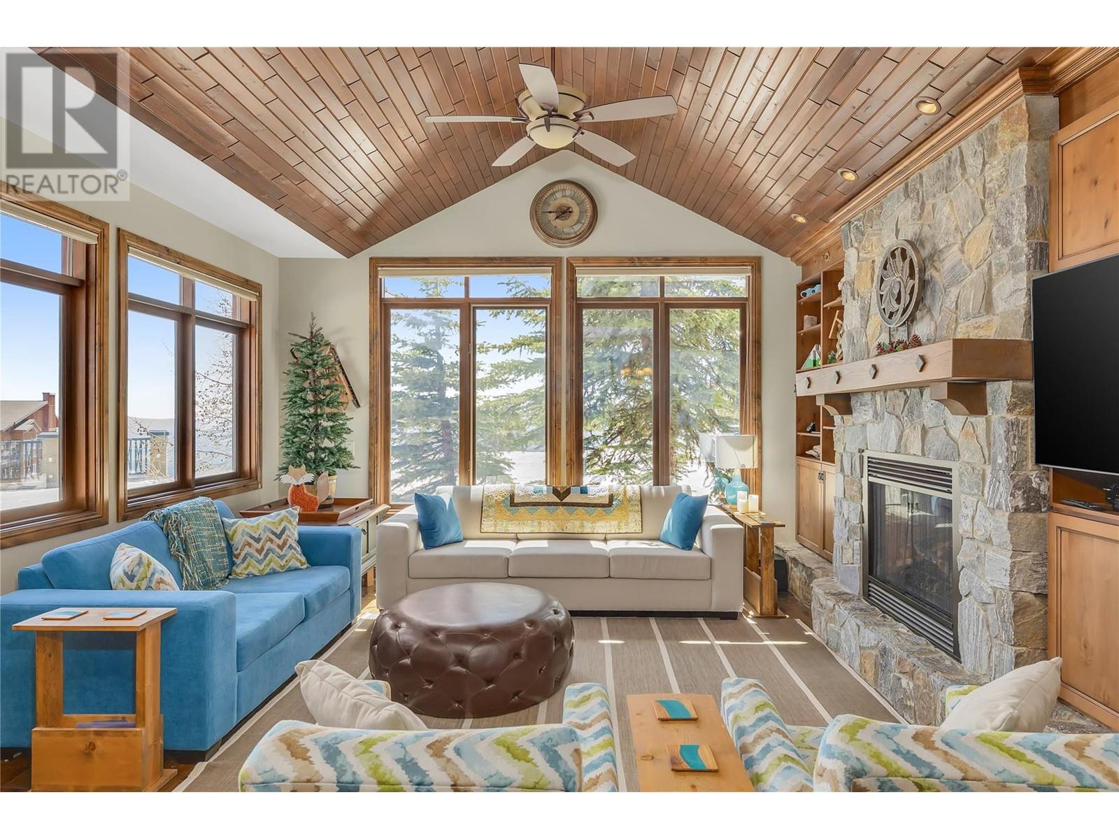 305 Feathertop Way, big white, British Columbia