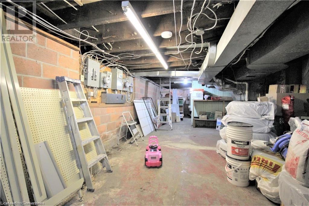 979 King Street E, Hamilton, Ontario  L8M 1C3 - Photo 8 - 40666604