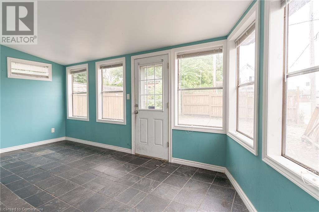 200 Tragina Avenue N, Hamilton, Ontario  L8H 5E1 - Photo 9 - 40665564