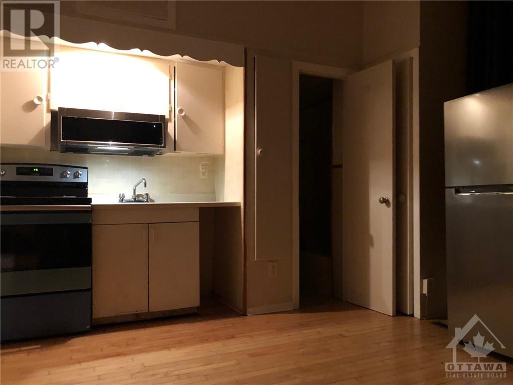 20 Russell Street W, Smiths Falls, Ontario K7A 1N9 - Photo 4 - X9523883