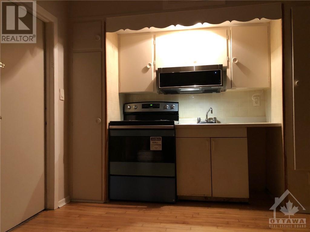 20 Russell Street W, Smiths Falls, Ontario K7A 1N9 - Photo 5 - X9523883