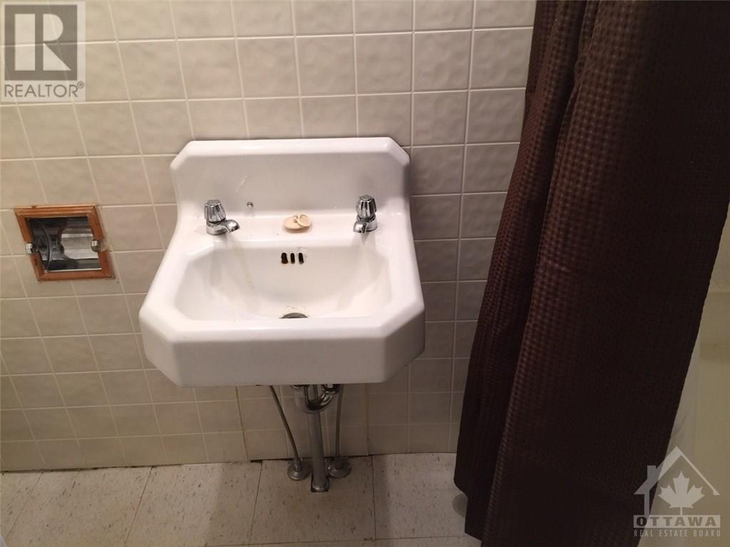 20 Russell Street W, Smiths Falls, Ontario K7A 1N9 - Photo 7 - X9523883