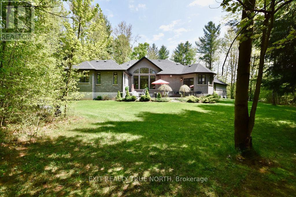 2 Sycamore Circle, Springwater, Ontario  L0L 2K0 - Photo 37 - S9505557