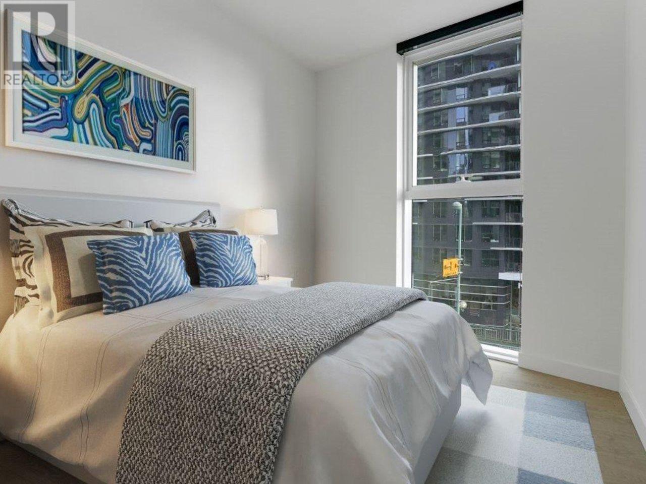 Listing Picture 10 of 30 : 584 87 NELSON STREET, Vancouver / 溫哥華 - 魯藝地產 Yvonne Lu Group - MLS Medallion Club Member