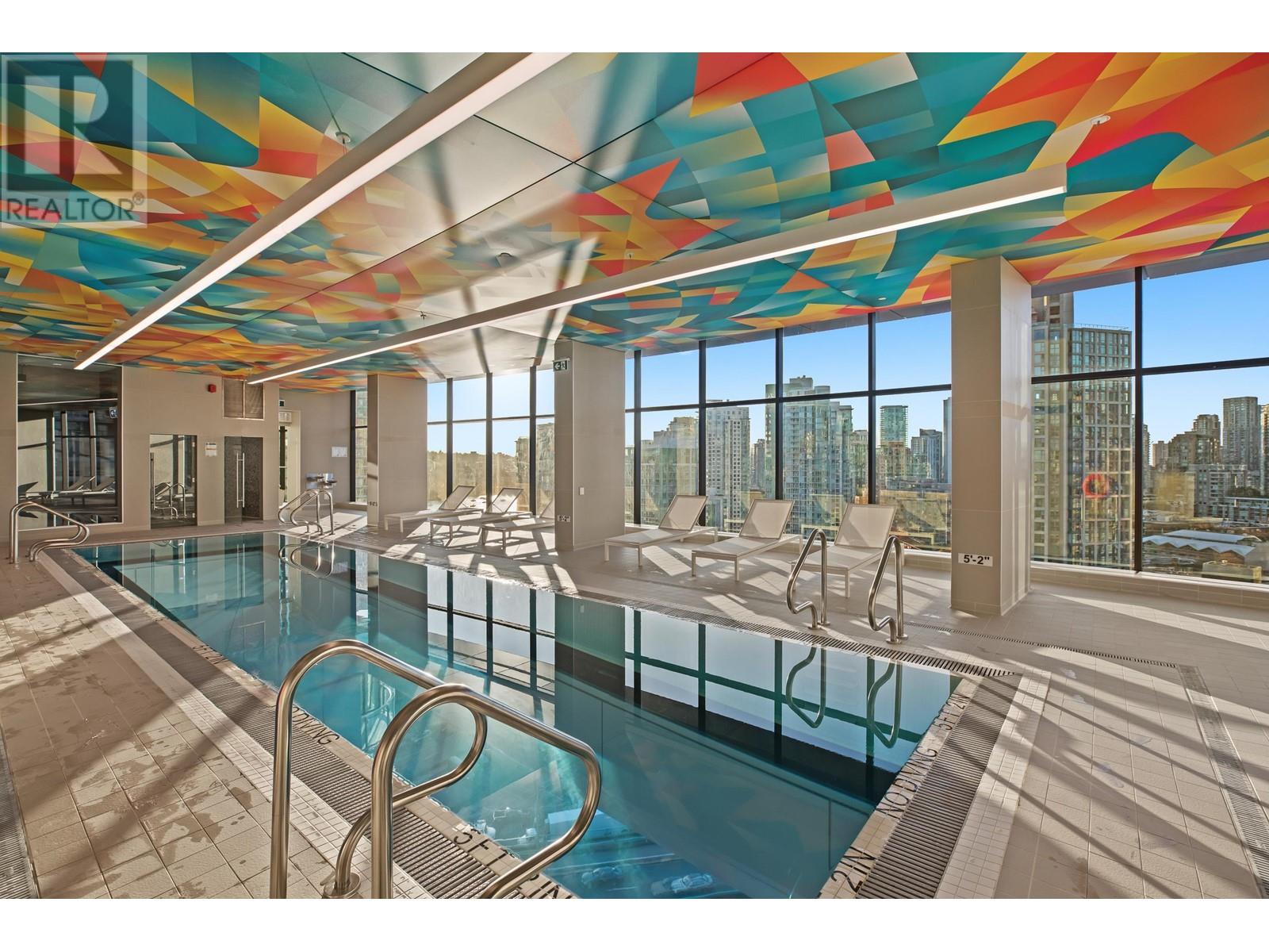 Listing Picture 24 of 30 : 584 87 NELSON STREET, Vancouver / 溫哥華 - 魯藝地產 Yvonne Lu Group - MLS Medallion Club Member