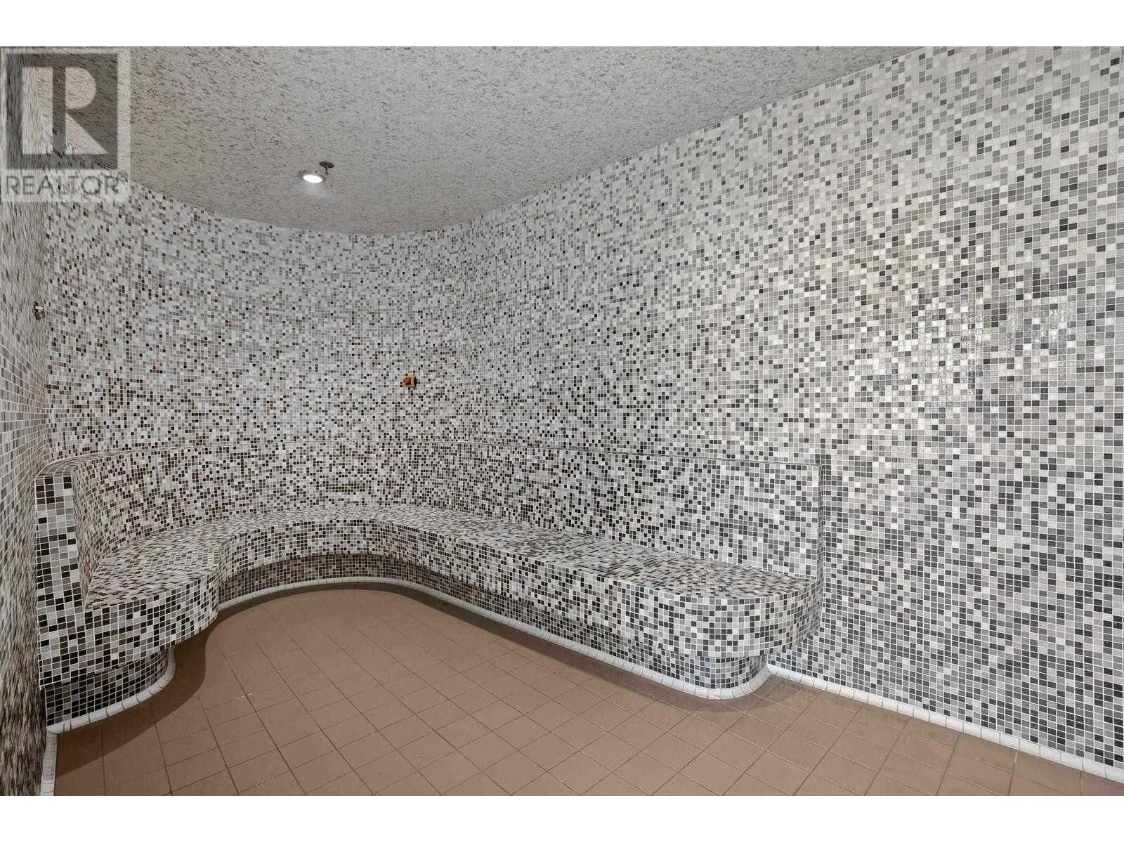 Listing Picture 29 of 30 : 584 87 NELSON STREET, Vancouver / 溫哥華 - 魯藝地產 Yvonne Lu Group - MLS Medallion Club Member