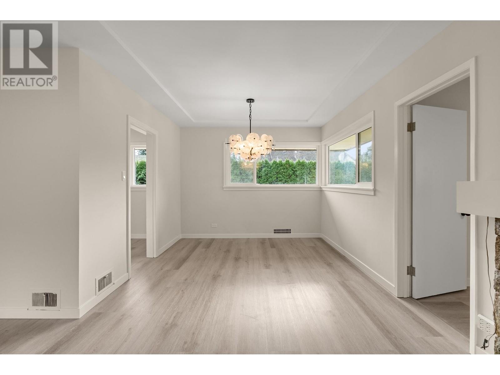 1285 Langdale Drive, North Vancouver, British Columbia  V7R 1Z8 - Photo 6 - R2937714