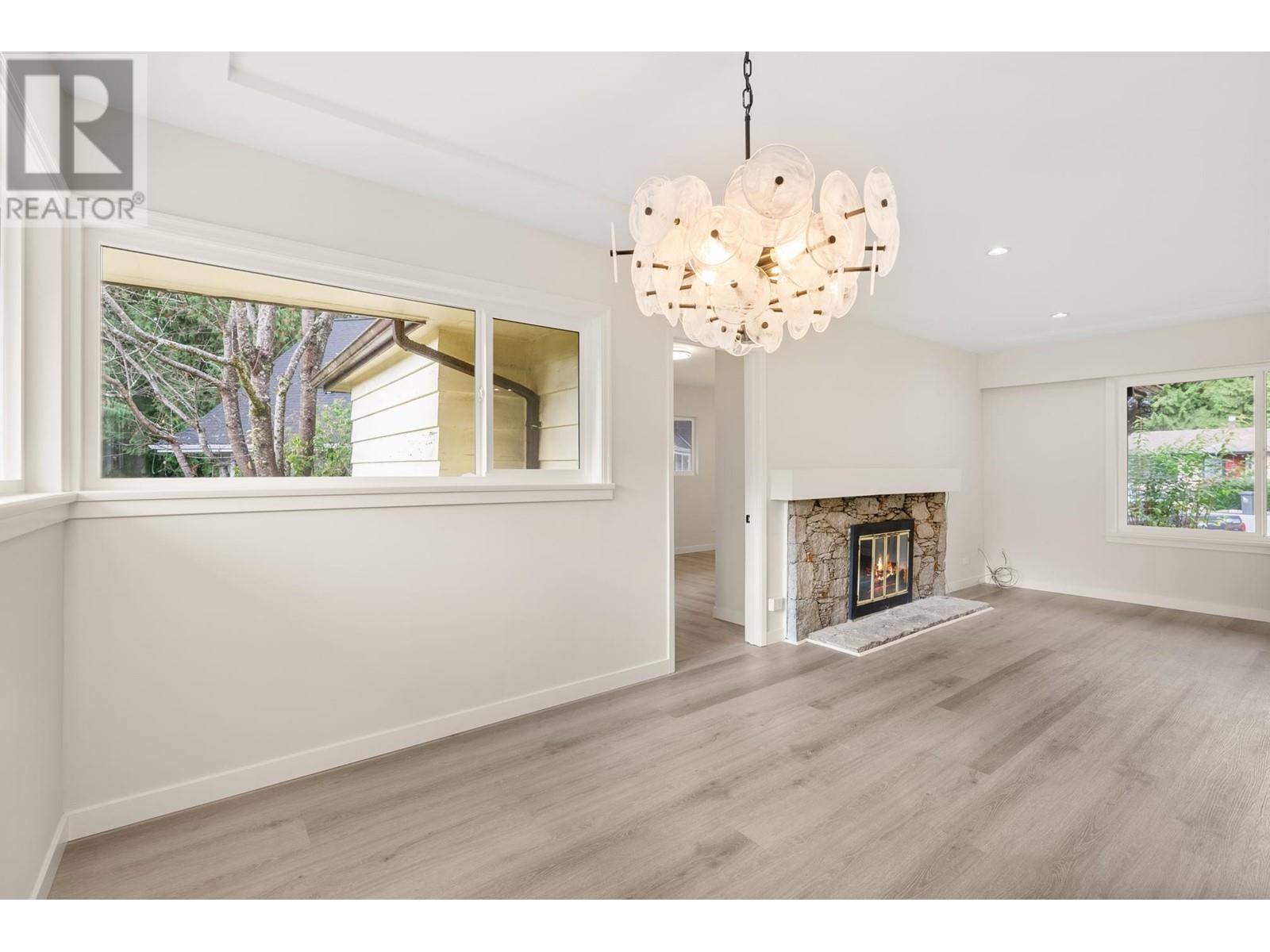 1285 Langdale Drive, North Vancouver, British Columbia  V7R 1Z8 - Photo 7 - R2937714