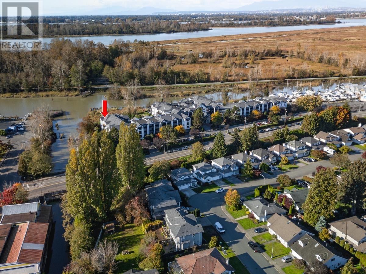 303 4955 River Road, Delta, British Columbia  V4K 4V9 - Photo 3 - R2937407