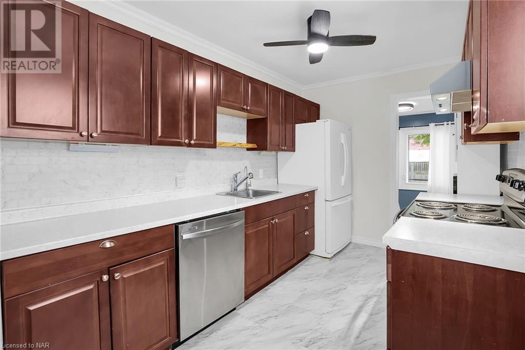 26 Doncaster Boulevard, St. Catharines, Ontario  L2N 1Y4 - Photo 8 - 40667305