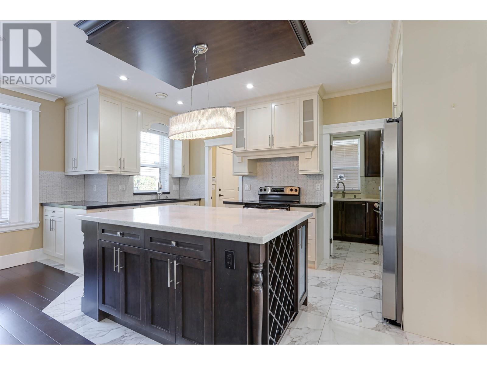 Listing Picture 11 of 40 : 1529 W 66TH AVENUE, Vancouver / 溫哥華 - 魯藝地產 Yvonne Lu Group - MLS Medallion Club Member