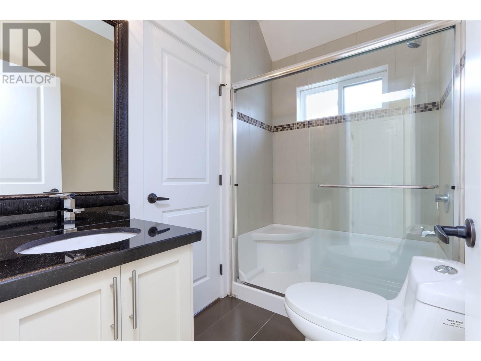 Listing Picture 32 of 40 : 1529 W 66TH AVENUE, Vancouver / 溫哥華 - 魯藝地產 Yvonne Lu Group - MLS Medallion Club Member