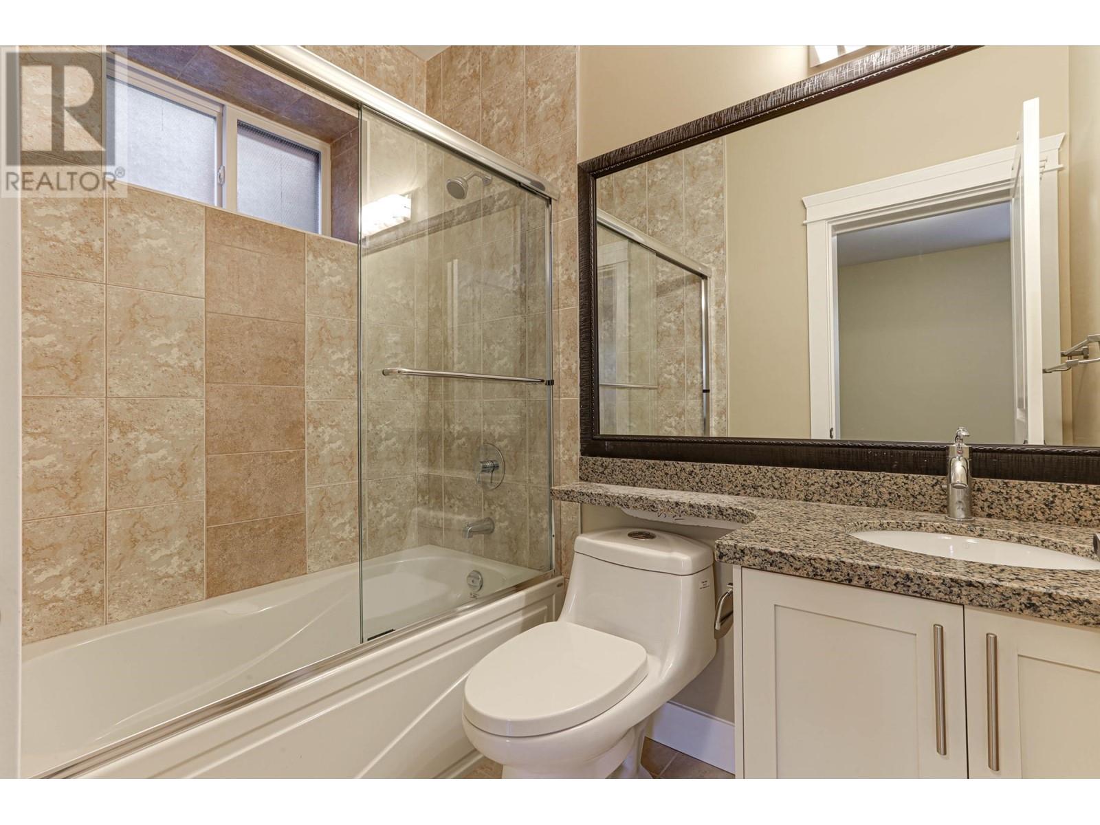 Listing Picture 30 of 40 : 1529 W 66TH AVENUE, Vancouver / 溫哥華 - 魯藝地產 Yvonne Lu Group - MLS Medallion Club Member