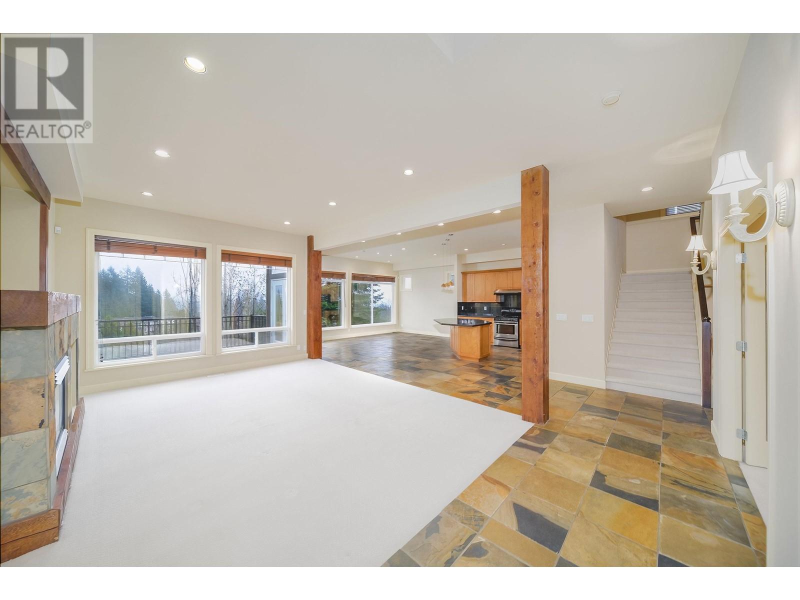 3225 Chartwell Lane, Coquitlam, British Columbia  V3E 3N1 - Photo 11 - R2937723