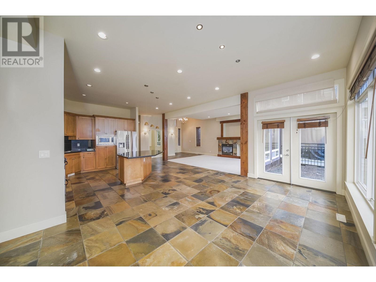 3225 Chartwell Lane, Coquitlam, British Columbia  V3E 3N1 - Photo 22 - R2937723