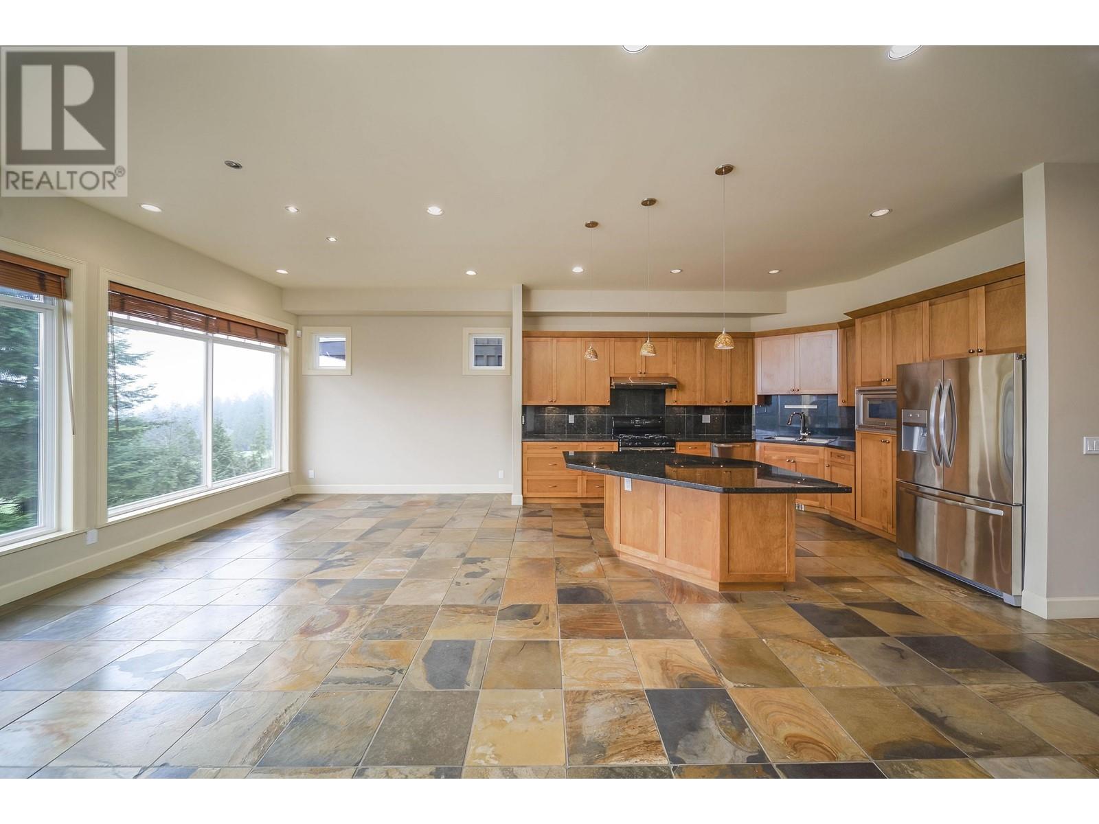 3225 Chartwell Lane, Coquitlam, British Columbia  V3E 3N1 - Photo 15 - R2937723
