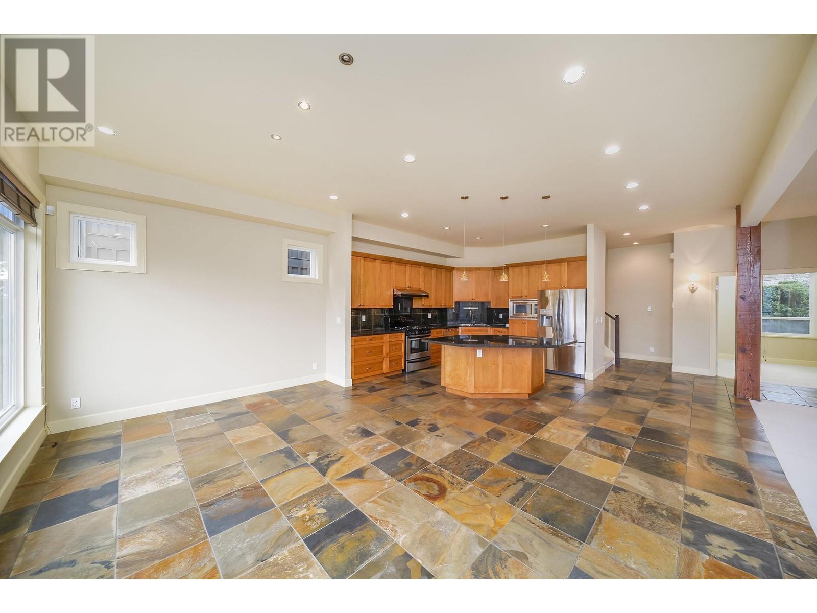 3225 Chartwell Lane, Coquitlam, British Columbia  V3E 3N1 - Photo 17 - R2937723