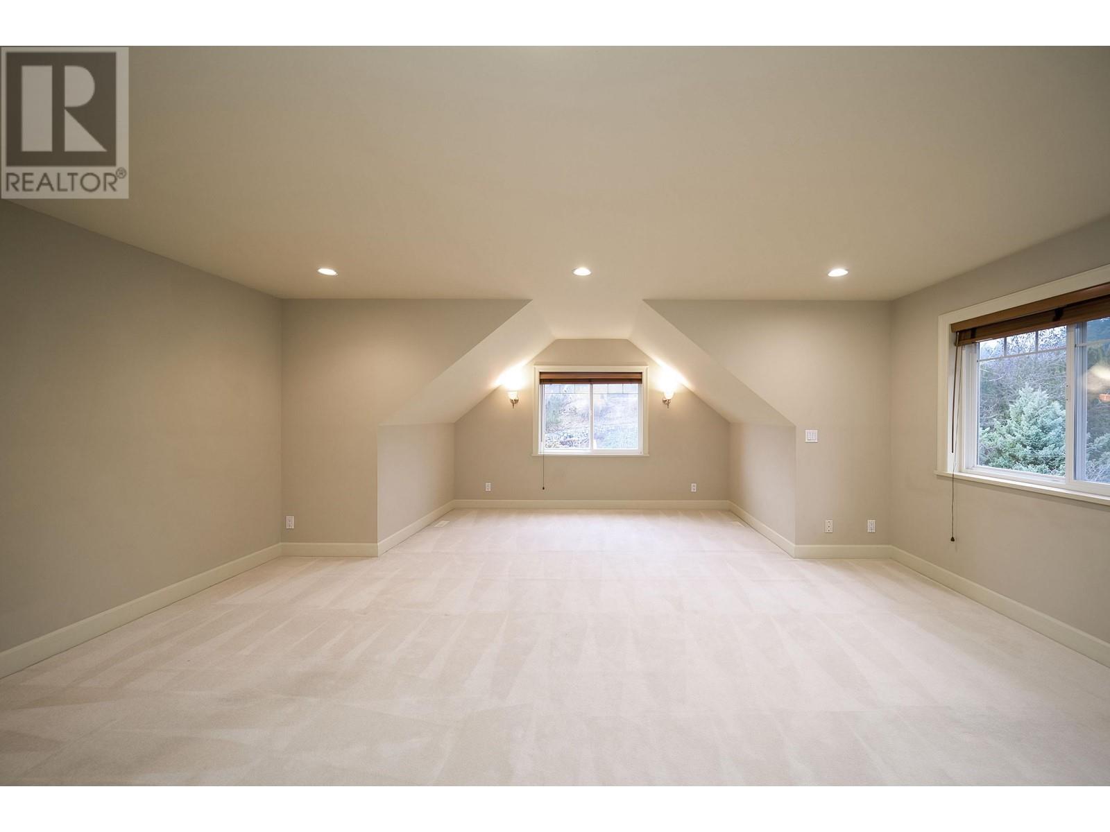 3225 Chartwell Lane, Coquitlam, British Columbia  V3E 3N1 - Photo 37 - R2937723
