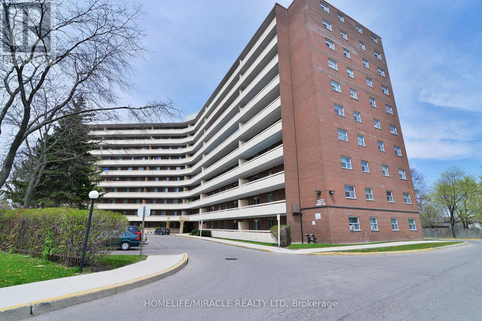 702 - 3577 DERRY ROAD E, Mississauga, Ontario