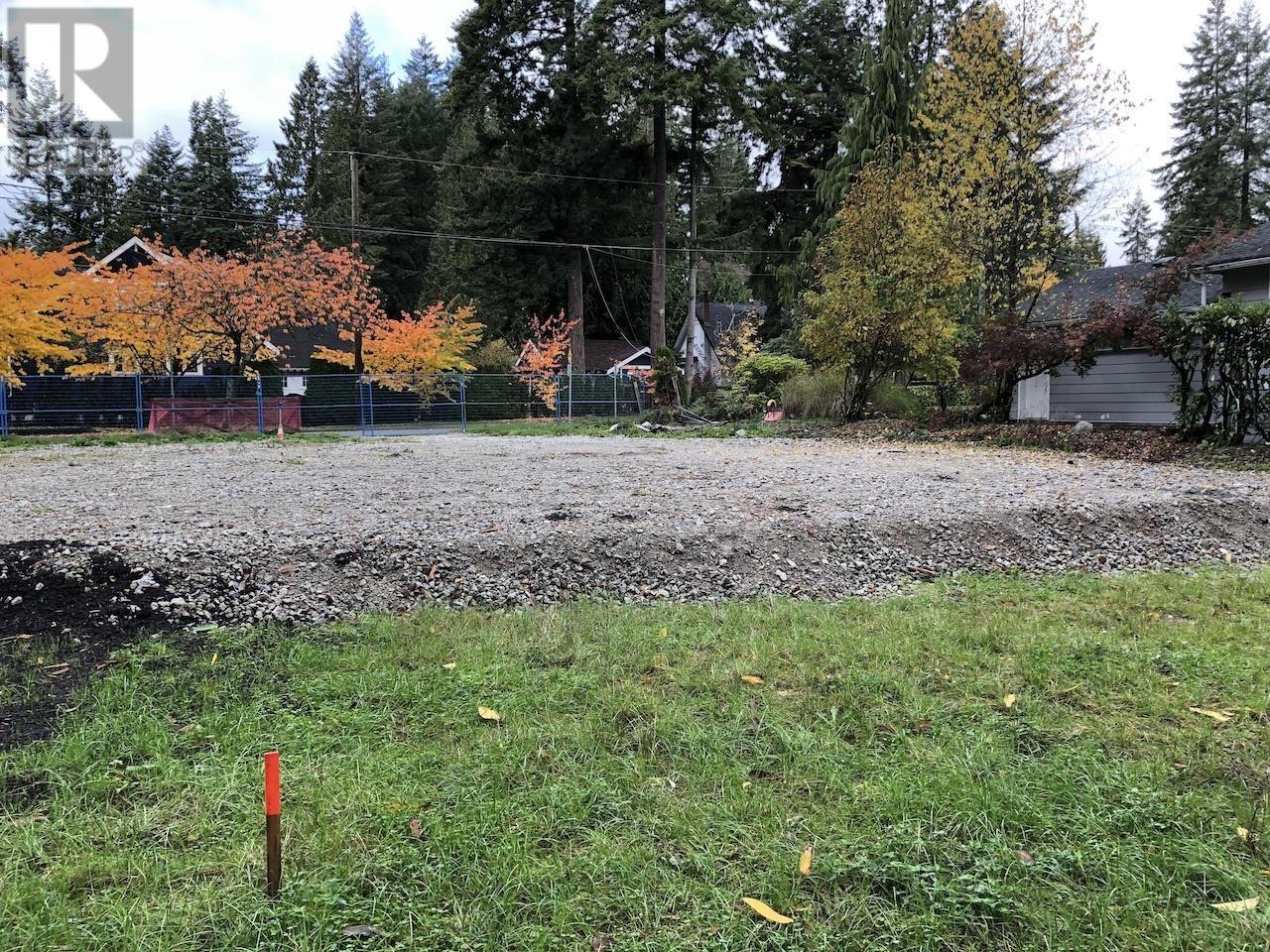Property at 1908 MACKAY AVENUE image 3