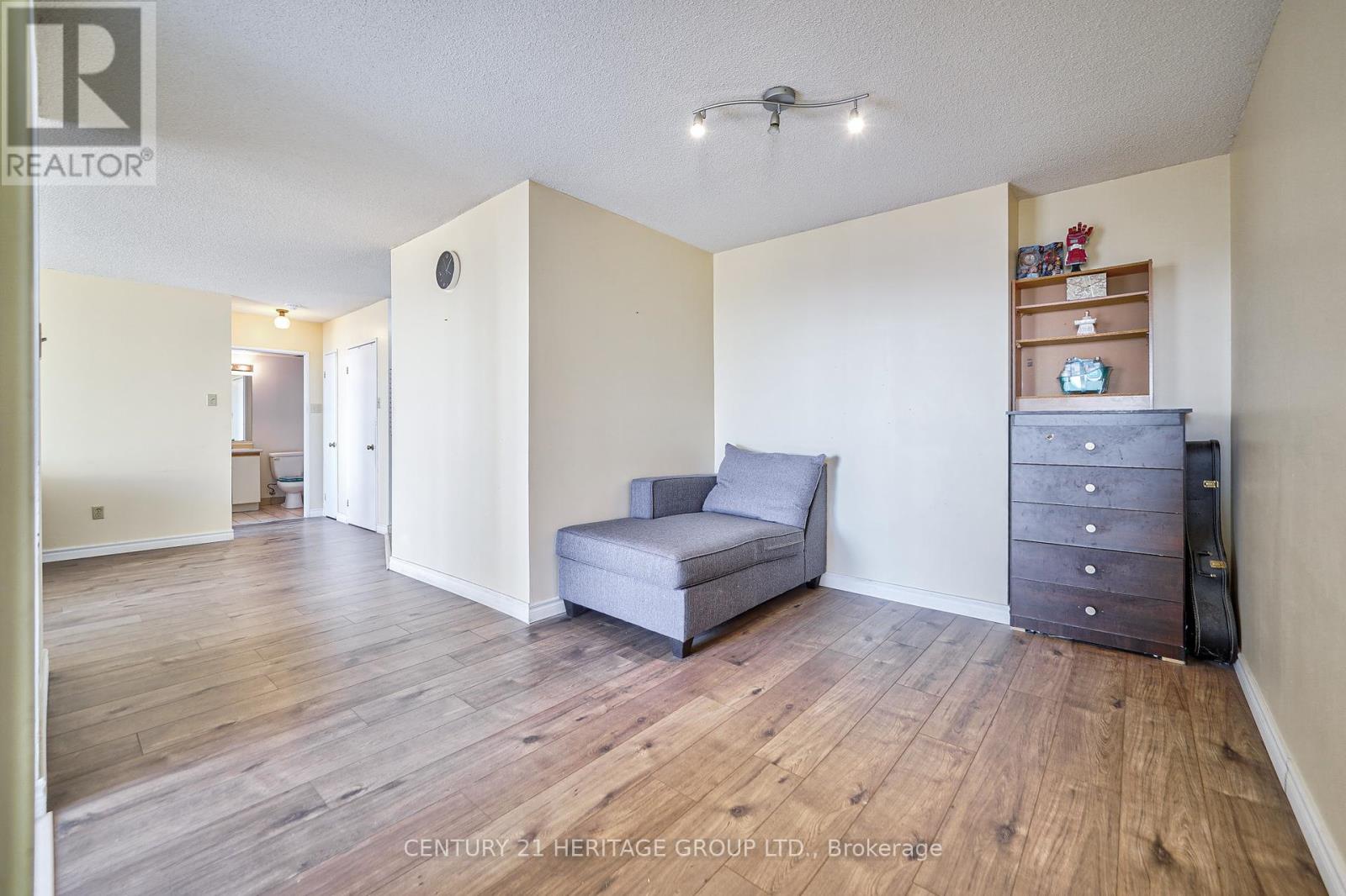 1410 - 330 Alton Towers Circle, Toronto, Ontario  M1V 5H3 - Photo 10 - E9505860