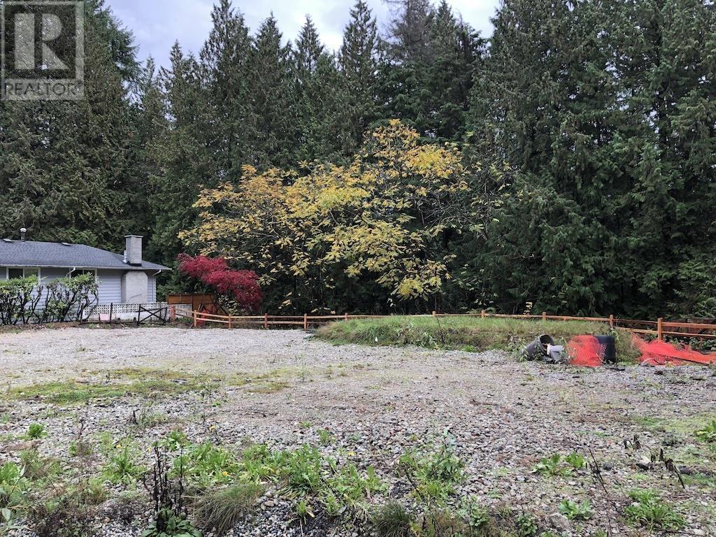 Property at 1916 MACKAY AVENUE image 3