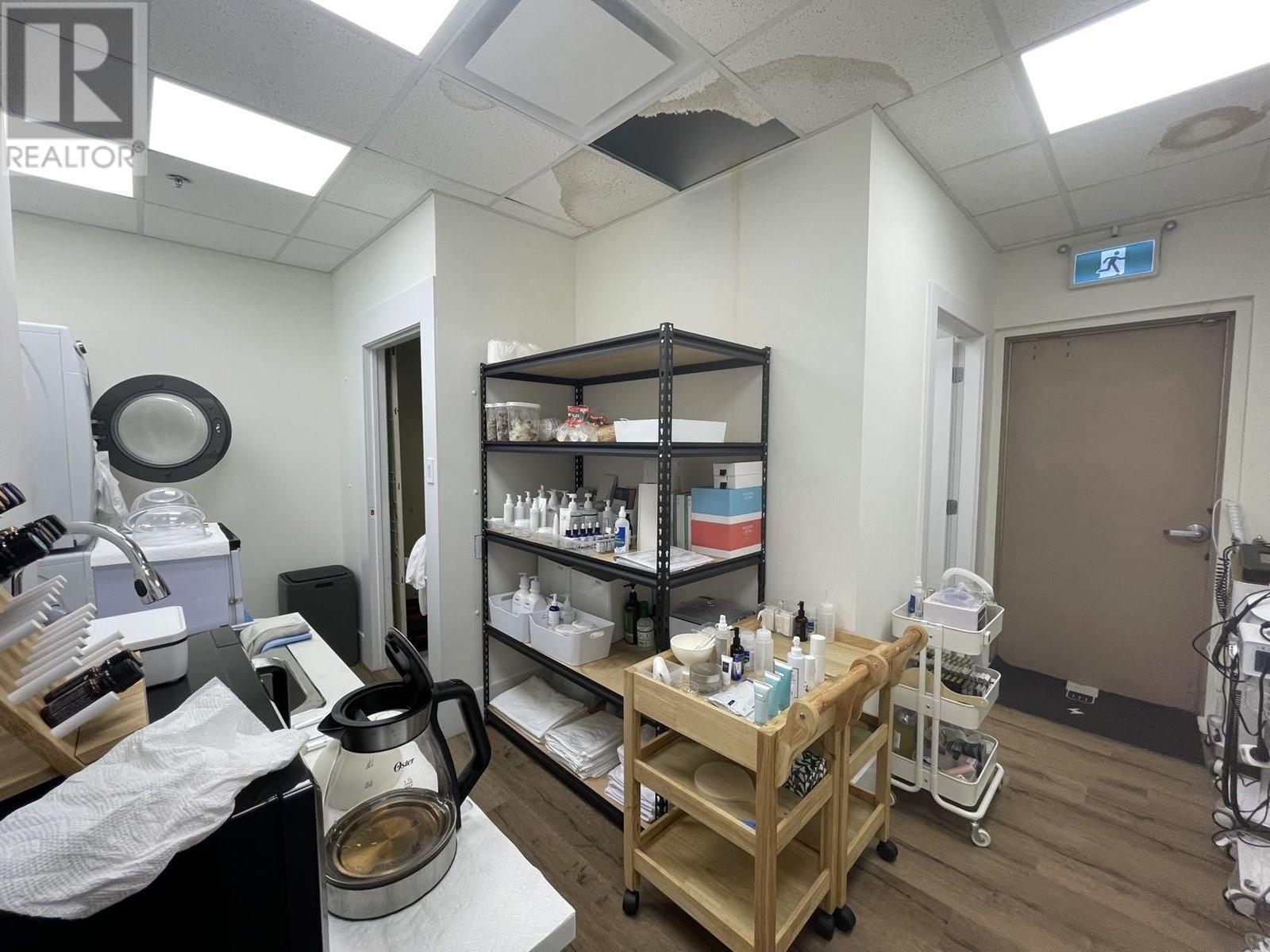 Listing Picture 7 of 7 : 115 4231 HAZELBRIDGE WAY, Richmond / 烈治文 - 魯藝地產 Yvonne Lu Group - MLS Medallion Club Member