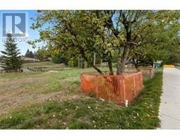 2494 Rosstown Rd Diver Lake