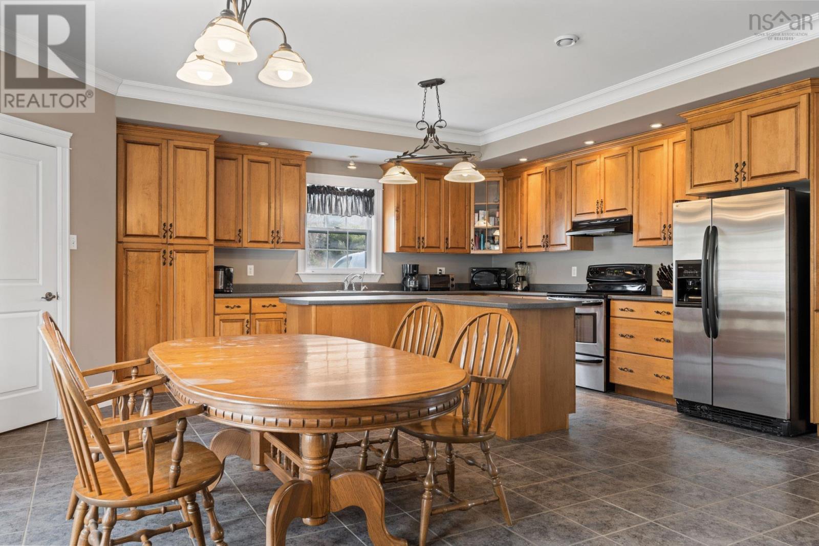 315 Highway 1, Mount Uniacke, Nova Scotia  B0N 1Z0 - Photo 17 - 202425173