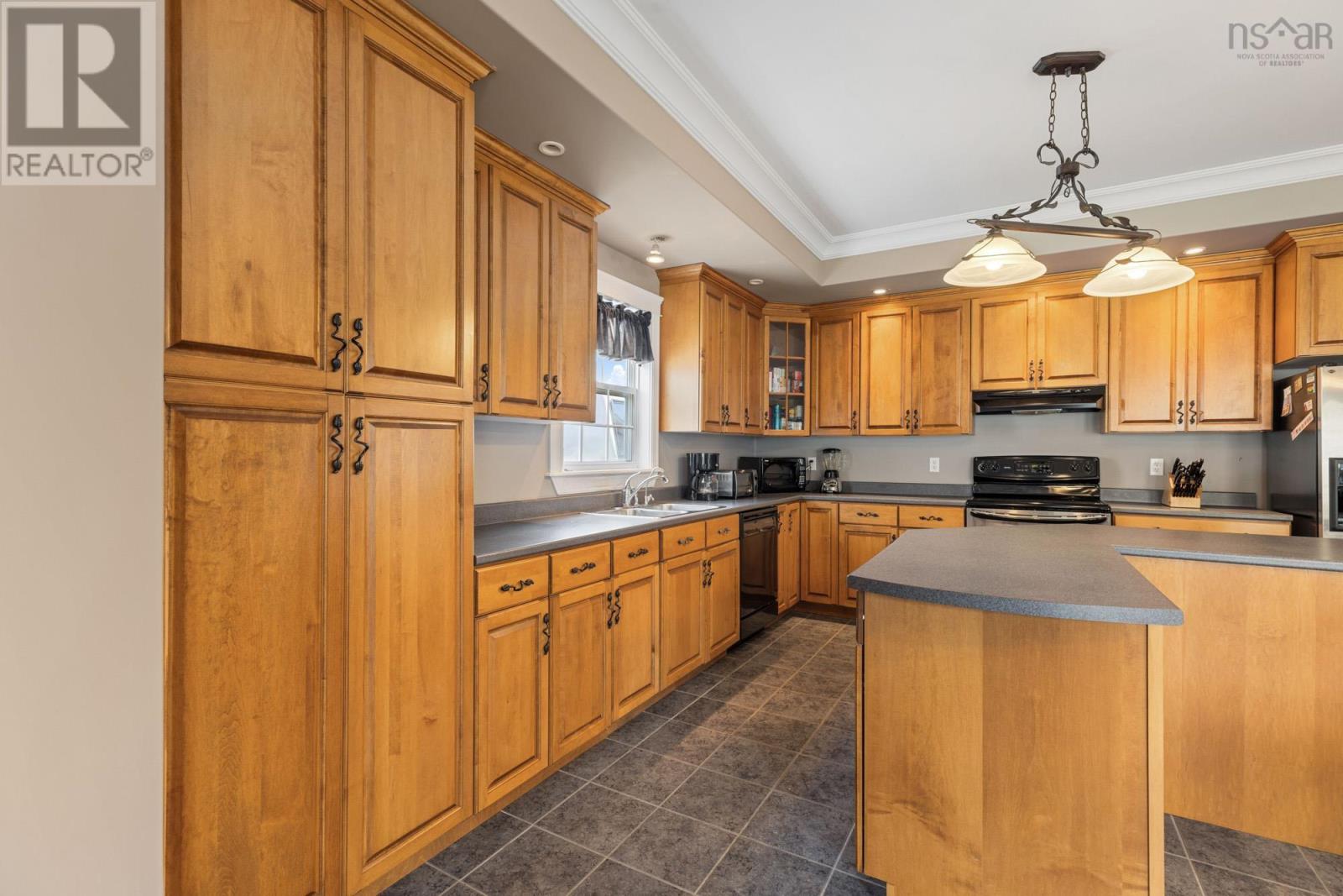 315 Highway 1, Mount Uniacke, Nova Scotia  B0N 1Z0 - Photo 19 - 202425173