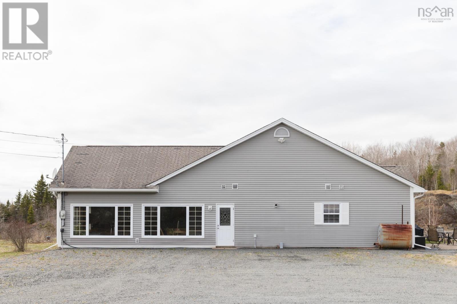 315 Highway 1, Mount Uniacke, Nova Scotia  B0N 1Z0 - Photo 40 - 202425173