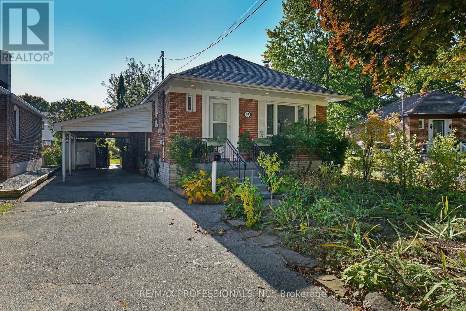 99 Burlingame Road, Toronto, Ontario  M8W 1Z1 - Photo 1 - W9505937