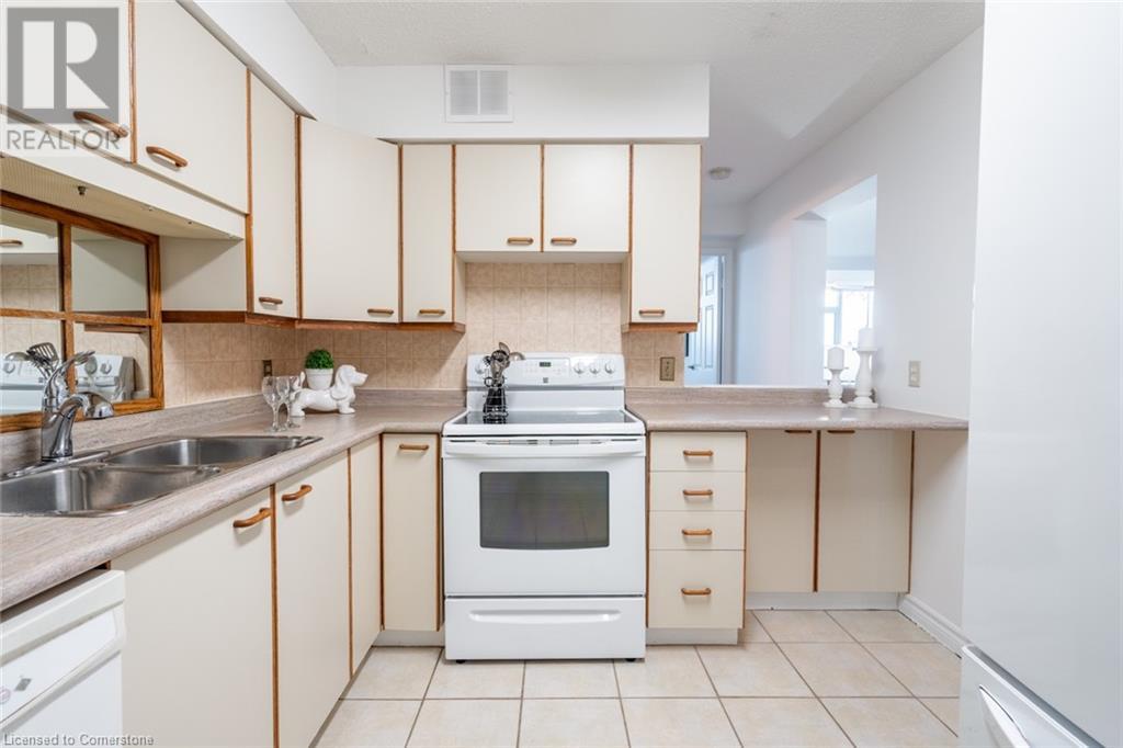 5280 Lakeshore Road Unit# 105, Burlington, Ontario  L7L 5R1 - Photo 16 - 40667595