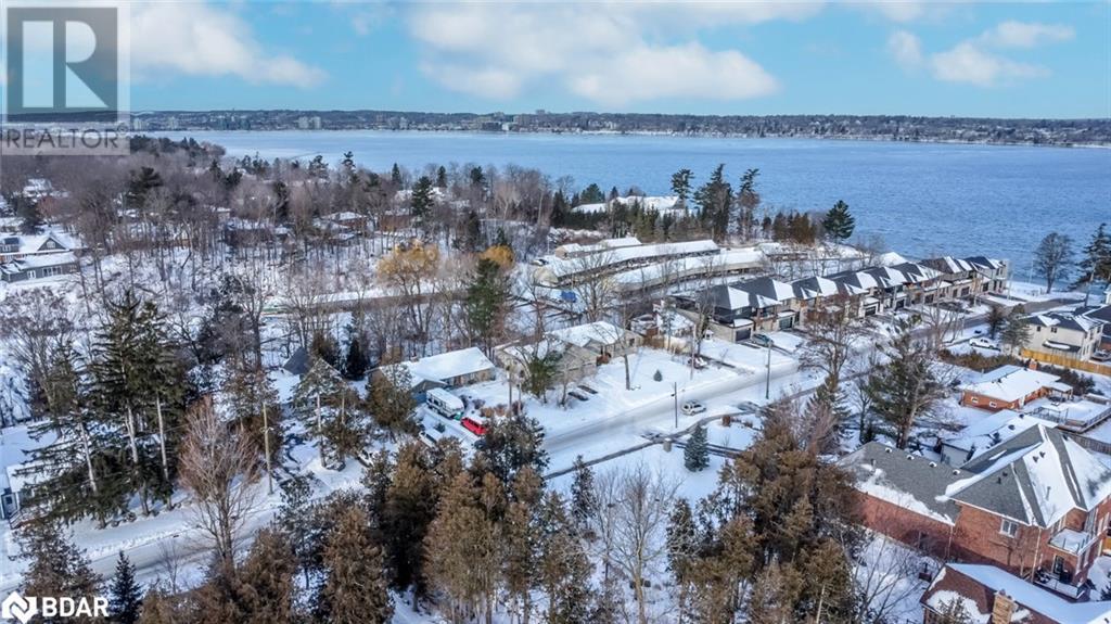 392 Cox Mill Road, Barrie, Ontario  L4N 7S8 - Photo 3 - 40667621