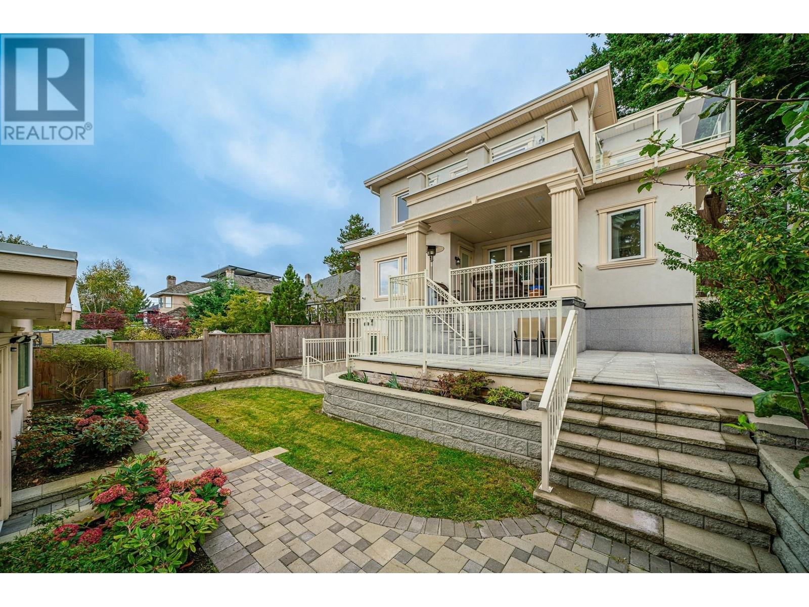 Listing Picture 36 of 37 : 3538 W 30TH AVENUE, Vancouver / 溫哥華 - 魯藝地產 Yvonne Lu Group - MLS Medallion Club Member