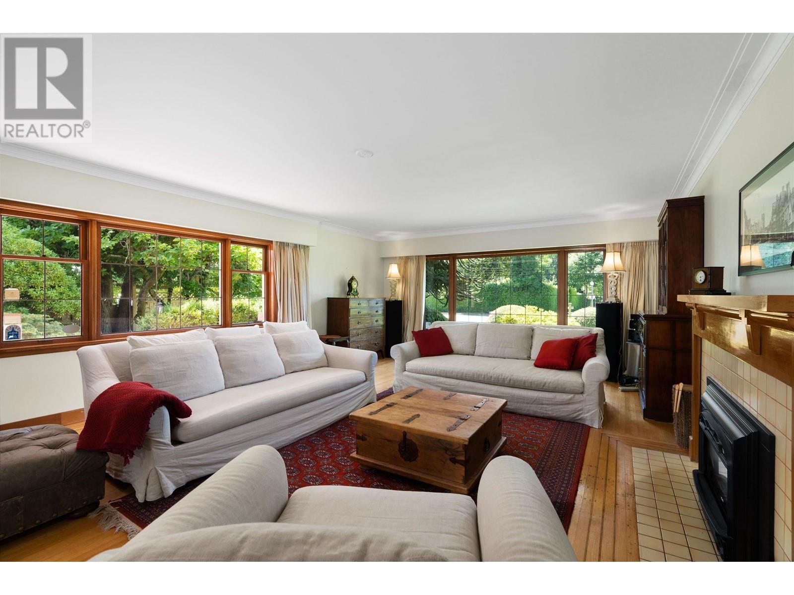 Property at 1655 W 41ST AVENUE image 5