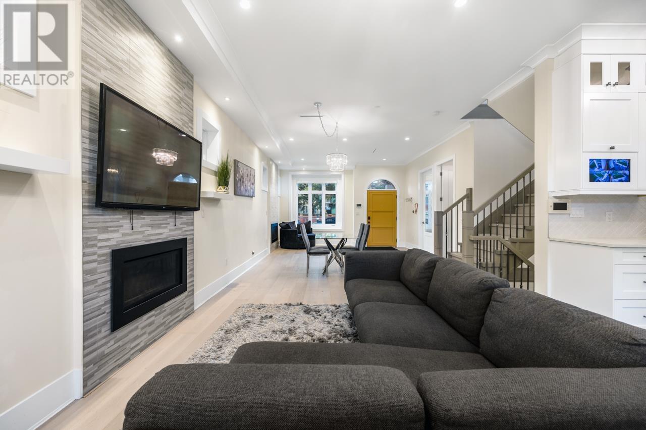 288 E 59th Avenue, Vancouver, British Columbia  V5X 1X9 - Photo 3 - R2937912